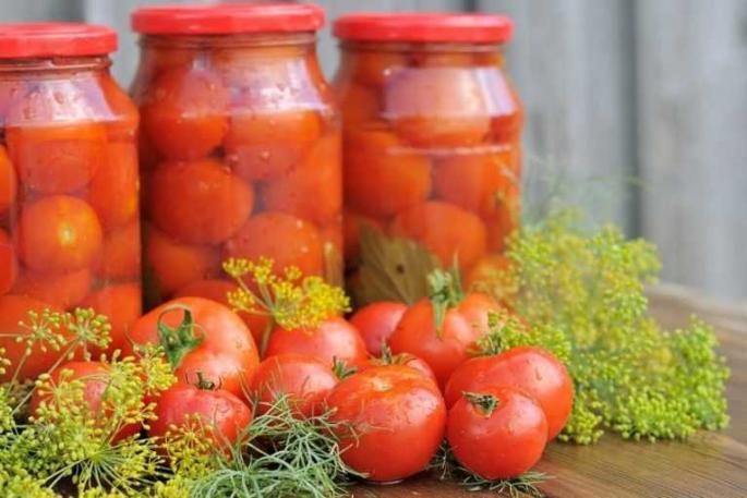 Tomat dengan aspirin untuk musim dingin - resep yang mengesankan dengan kesederhanaan dan kelezatannya