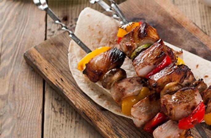 Yak tuzlangan m'ясо для запікання в духовці – яловичину, свинину та курку?